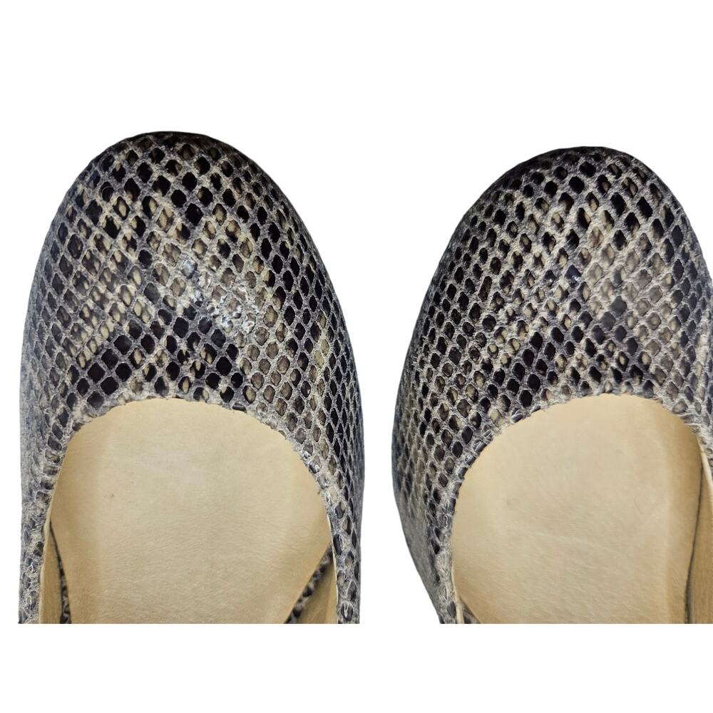 Michael Kors Snake skin Heels Gold Logo Hardware 4.5" Heel Sz 9M - Picture 5 of 11